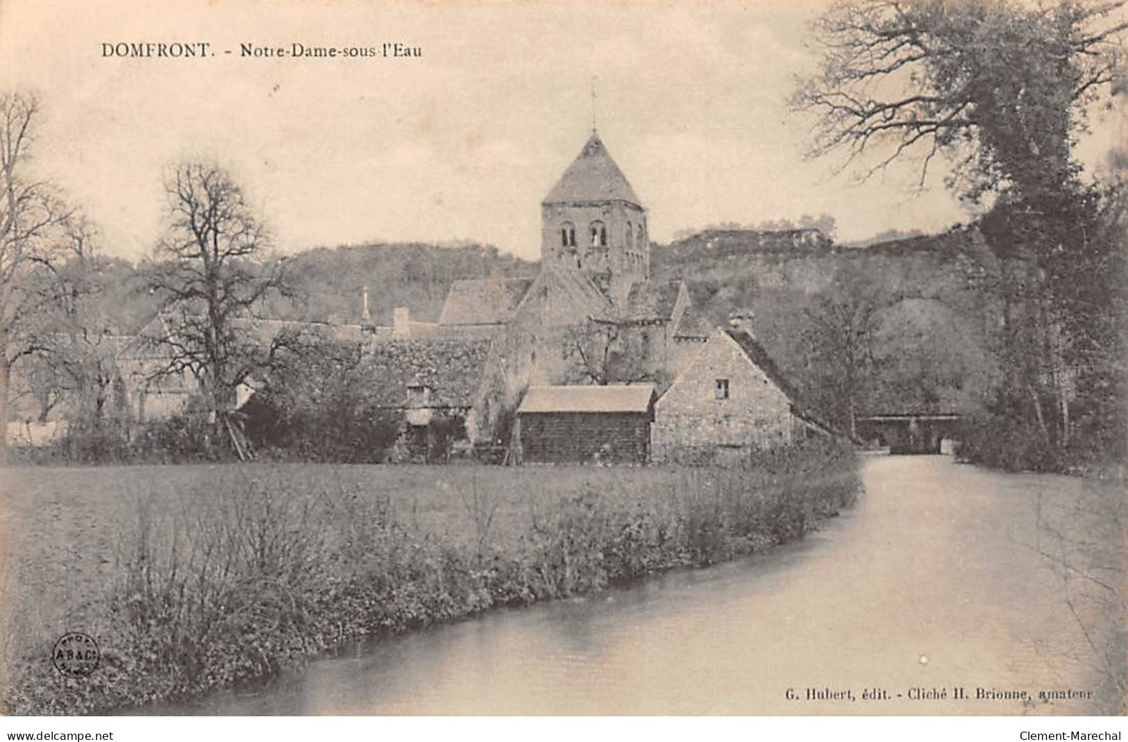 DOMFRONT - Notre Dame Sous L'Eau - Très Bon état - Domfront