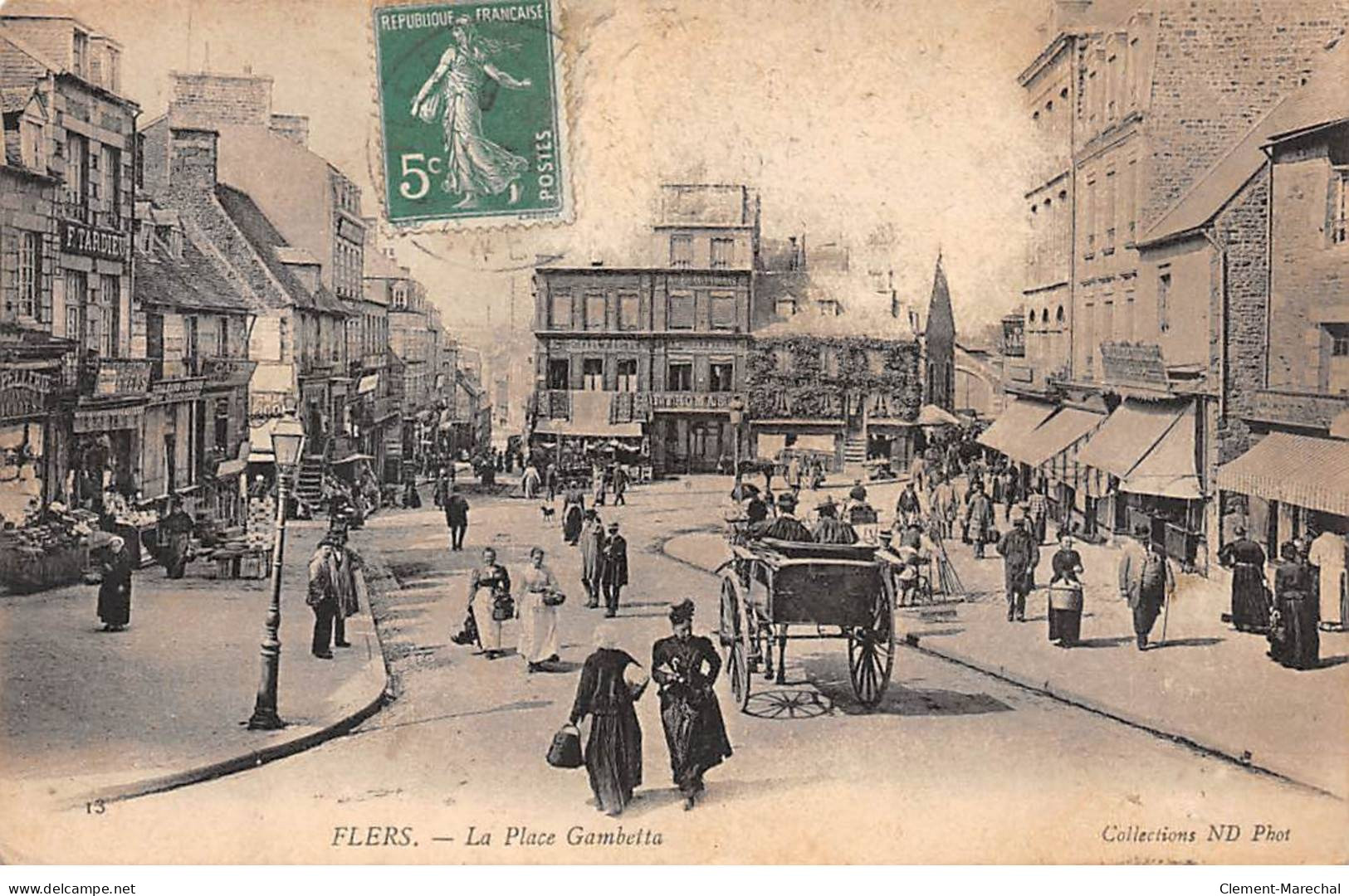 FLERS - La Place Gambetta - Très Bon état - Flers