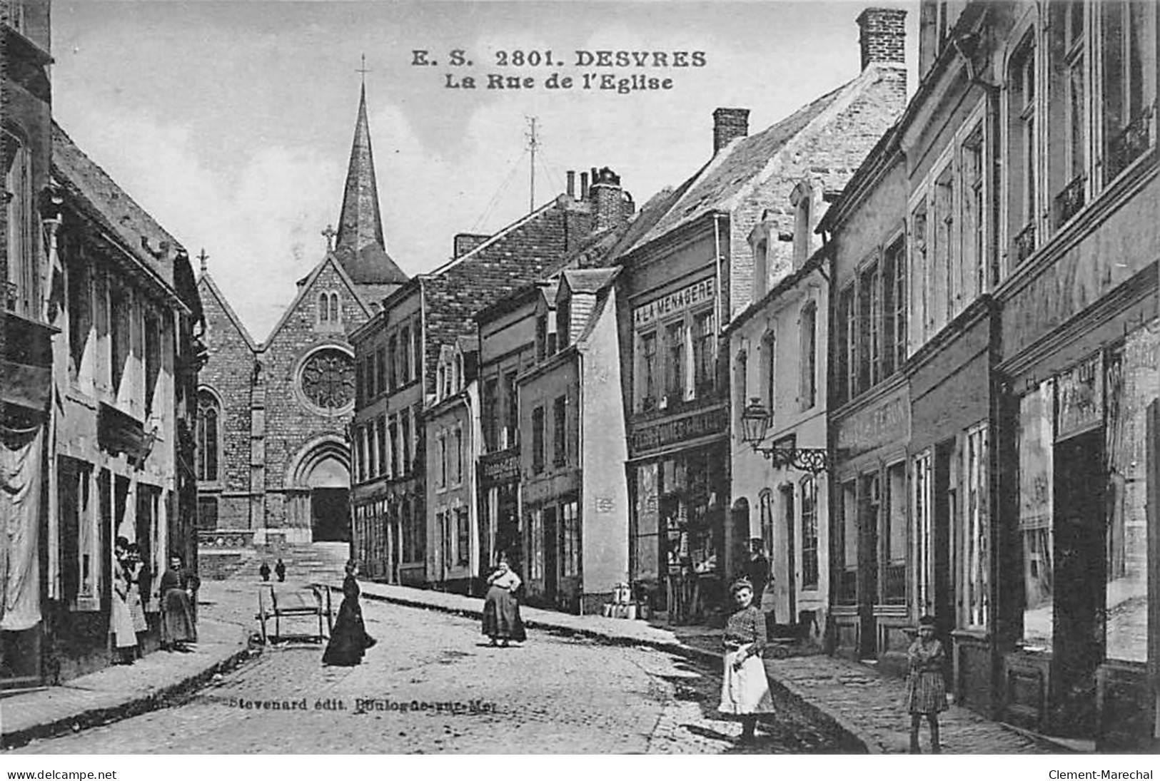 DESVRES - La Rue De L'Eglise - Très Bon état - Desvres