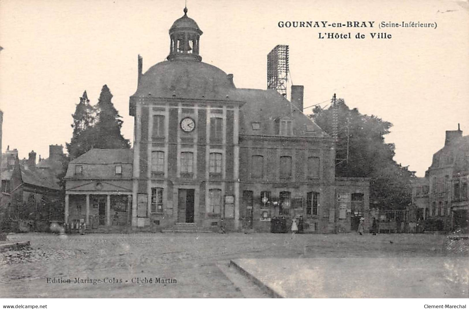 GOURNAY EN BRAY - L'Hôtel De Ville - Très Bon état - Gournay-en-Bray