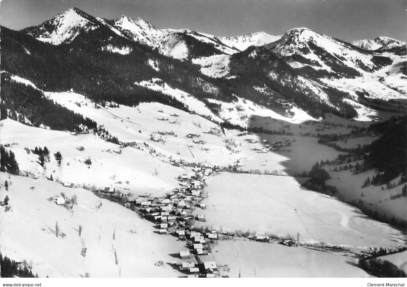 LA CHAPELLE D'ABONDANCE - Vue Générale En Hiver - Très Bon état - La Chapelle-d'Abondance