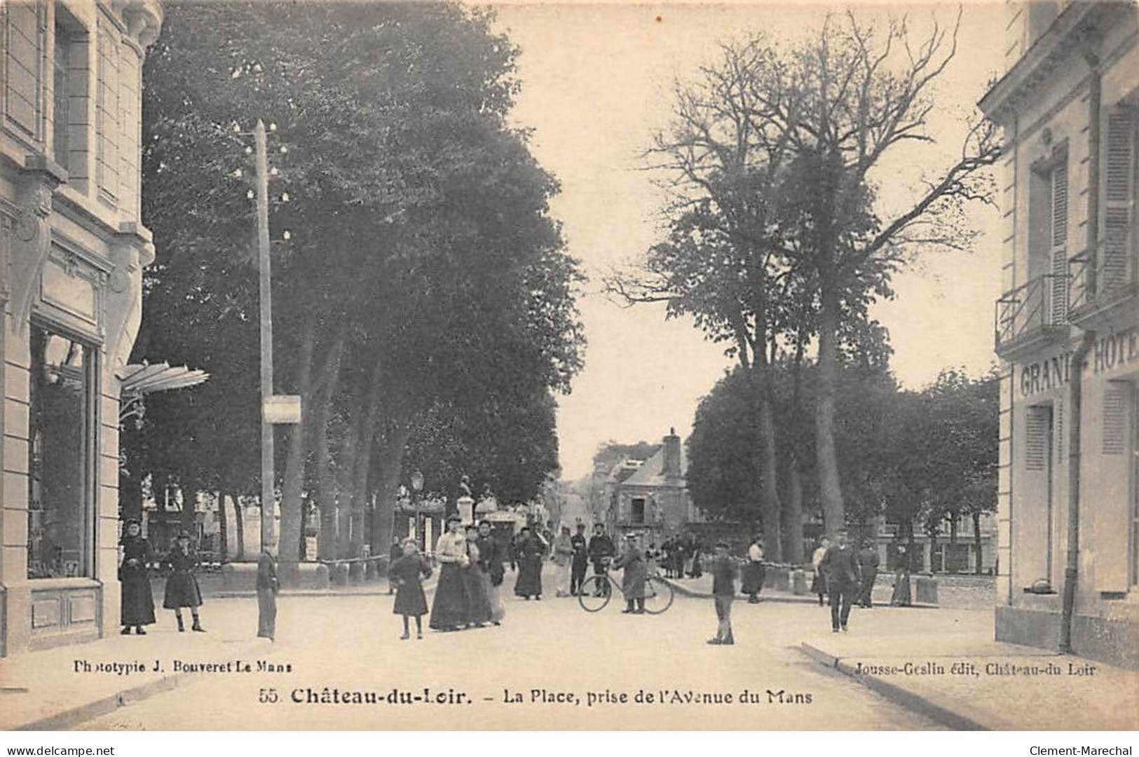 CHATEAU DU LOIR - La Place, Prise De L'Avenue Du Mans - Très Bon état - Chateau Du Loir