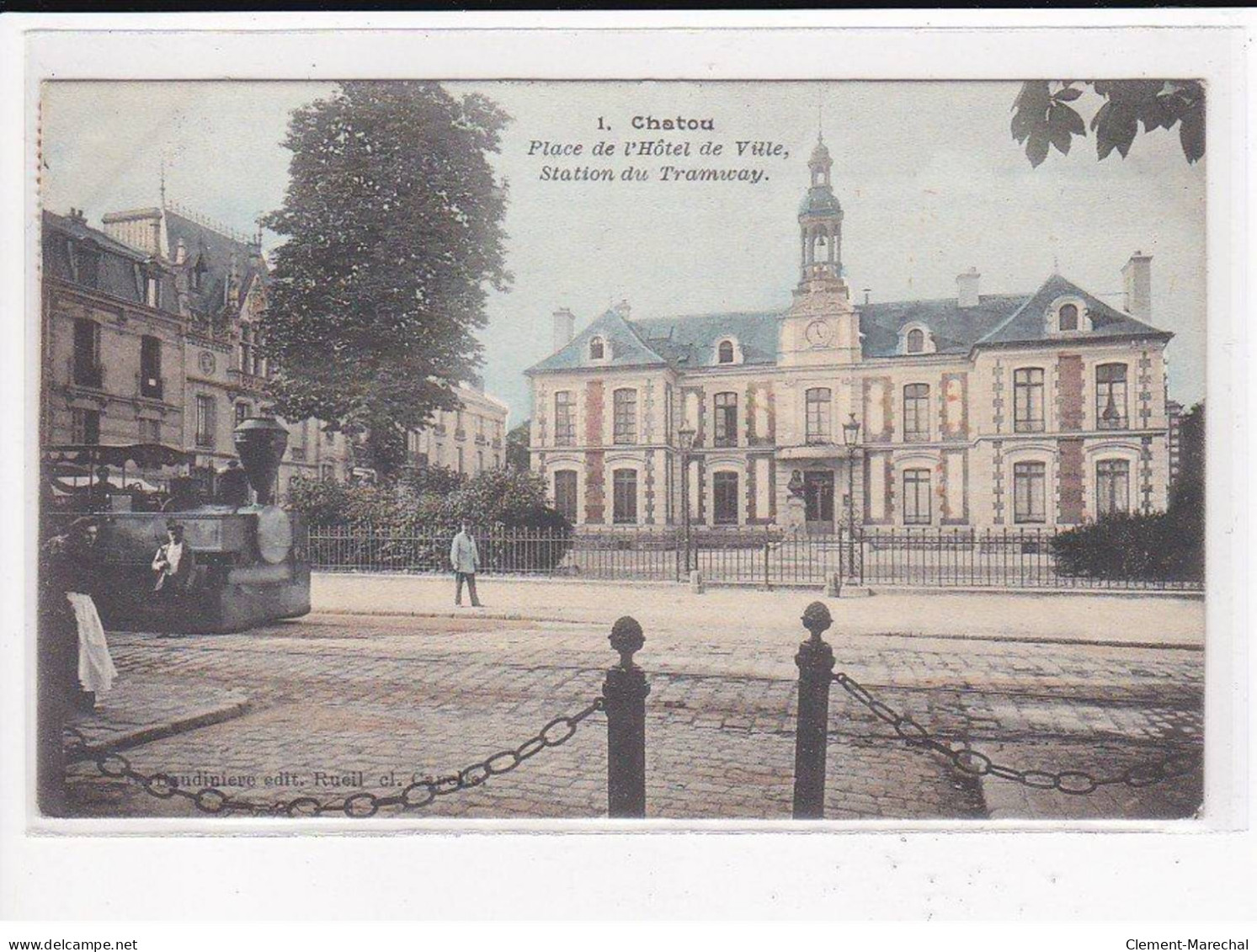 CHATOU : Place De L'hôtel De Ville, Station Du Tramway, Le Tramway - Très Bon état - Chatou