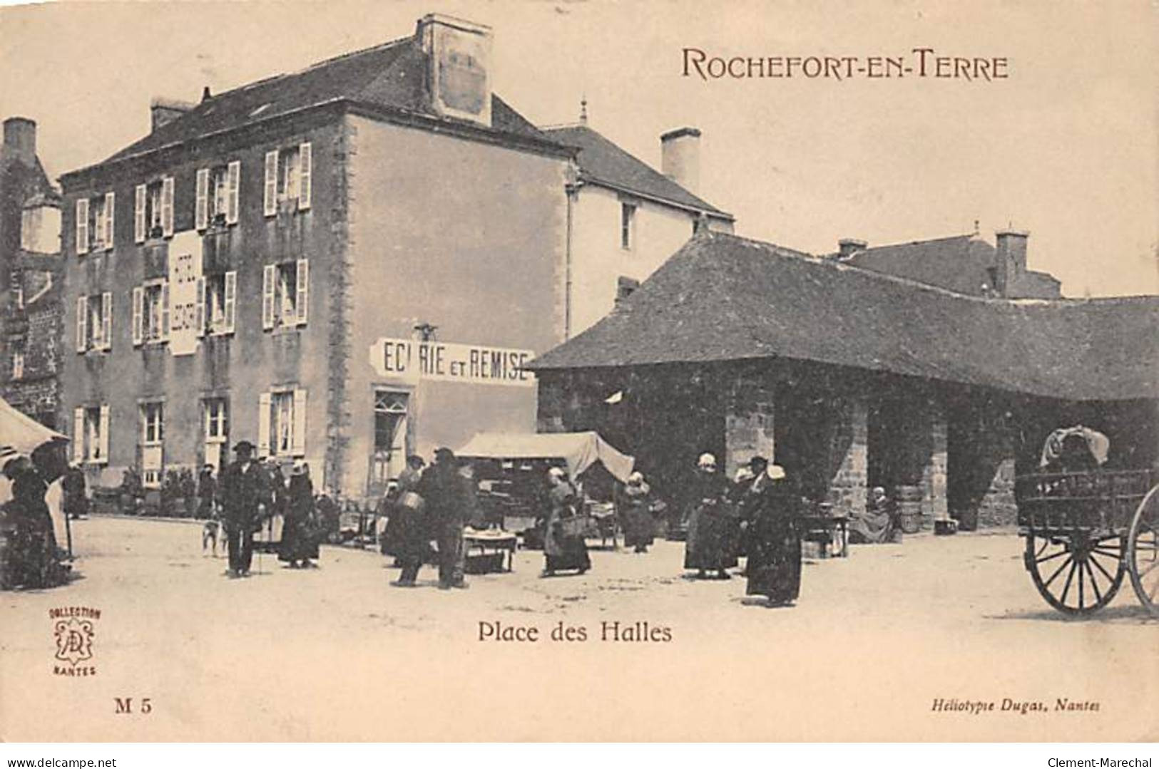 ROCHEFORT EN TERRE - Place Des Halles - Très Bon état - Rochefort En Terre