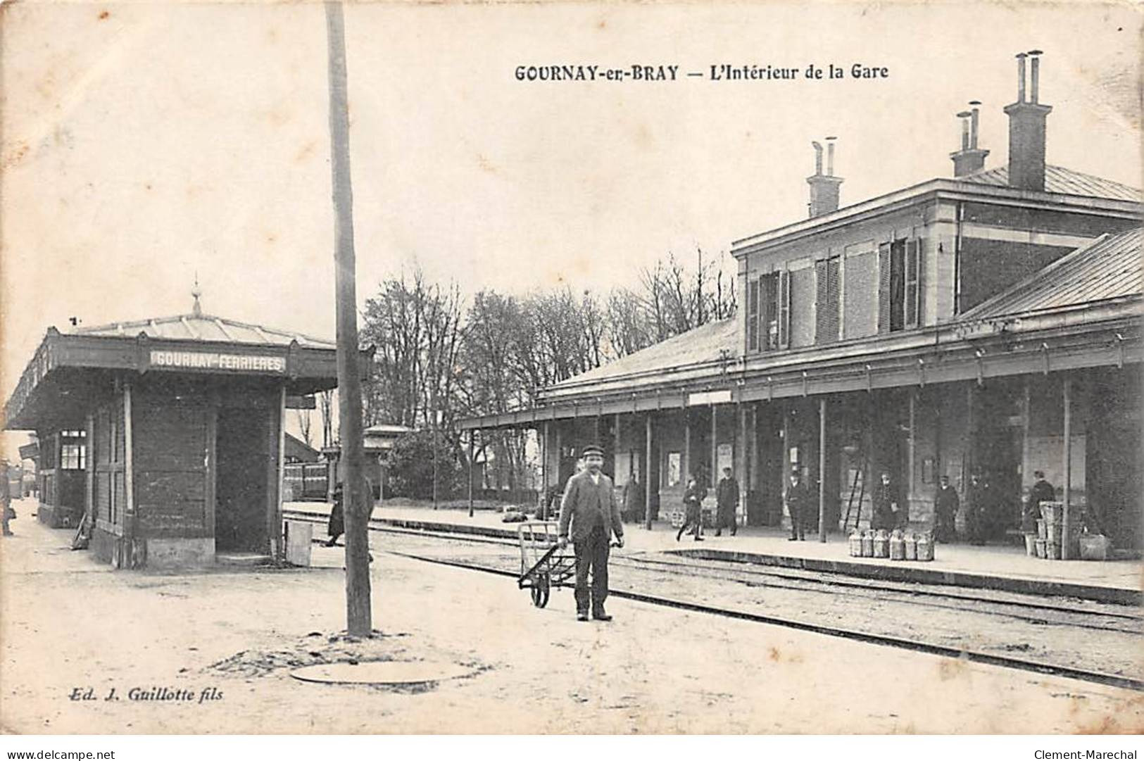 GOURNAY EN BRAY - L'Intérieur De La Gare - état - Gournay-en-Bray