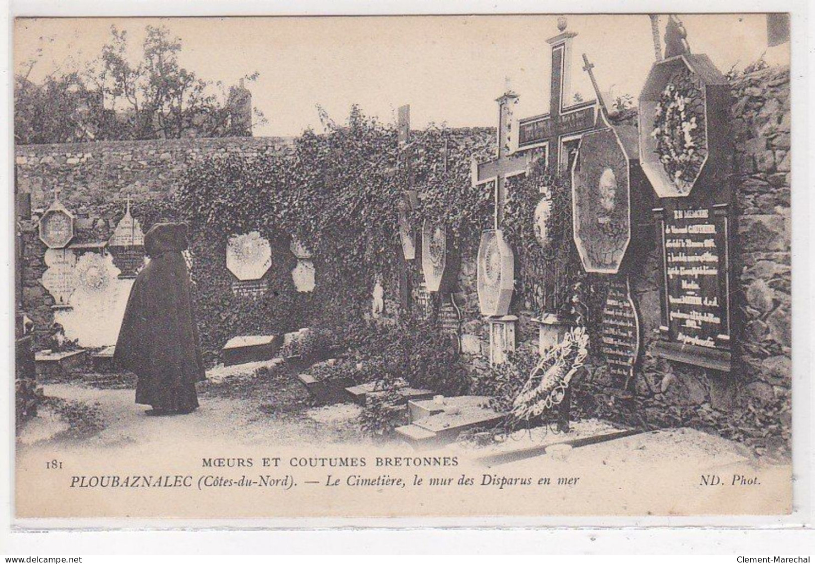 PLOUBAZNALEC : Le Cimetière, Le Mur Des Disparus En Mer, C.M.C.B - Très Bon état - Ploubazlanec