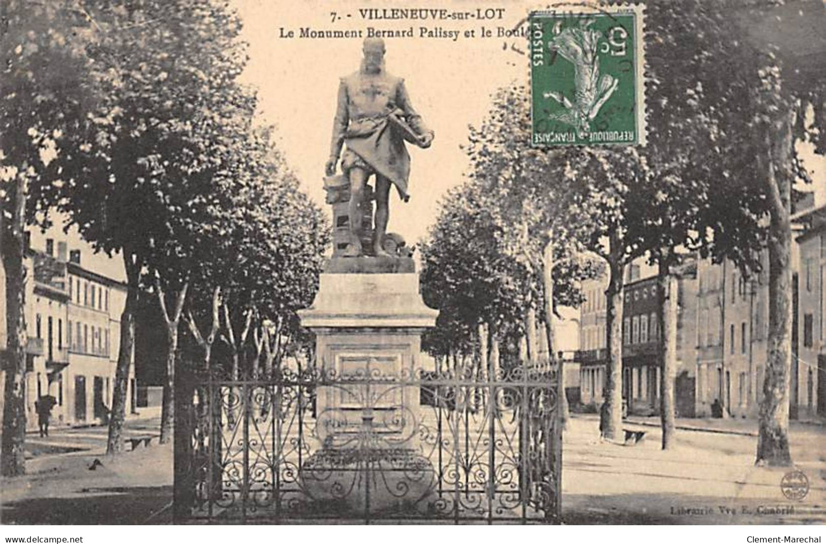 VILLENEUVE SUR LOT - Le Monument Bernard Palissy - Très Bon état - Villeneuve Sur Lot