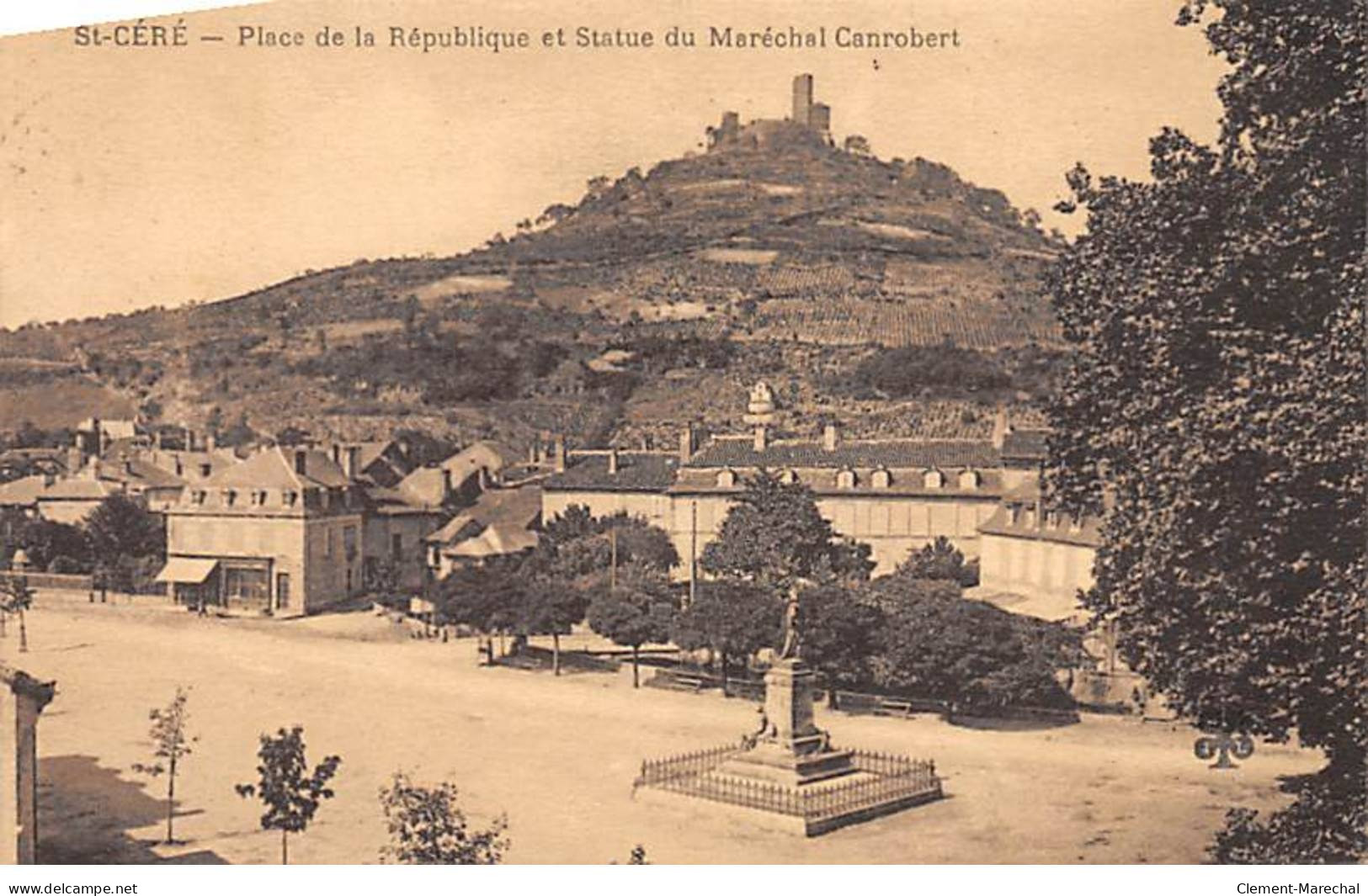 SAINT CERE - Place De La République Et Statue Du Maréchal Canrobert - Très Bon état - Saint-Céré