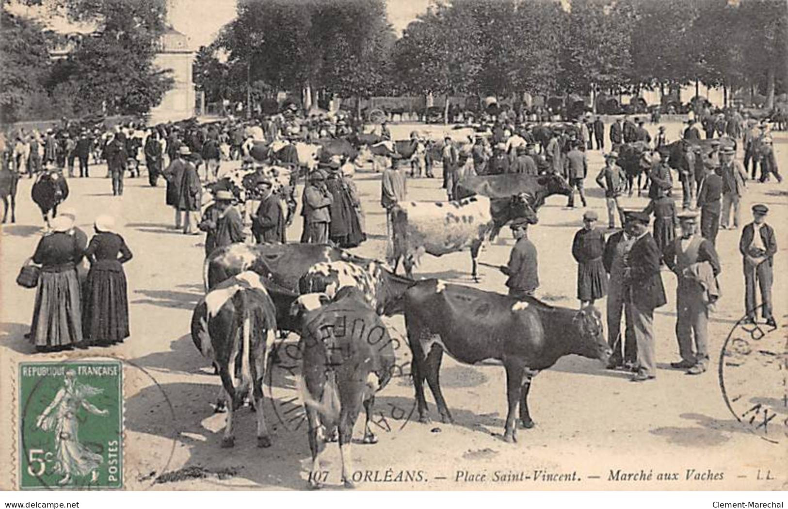 ORLEANS - Place Saint Vincent - Marché Aux Vaches - Très Bon état - Orleans