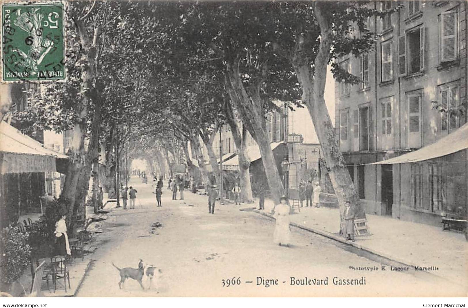 DIGNE - Boulevard Gassendi - état - Digne