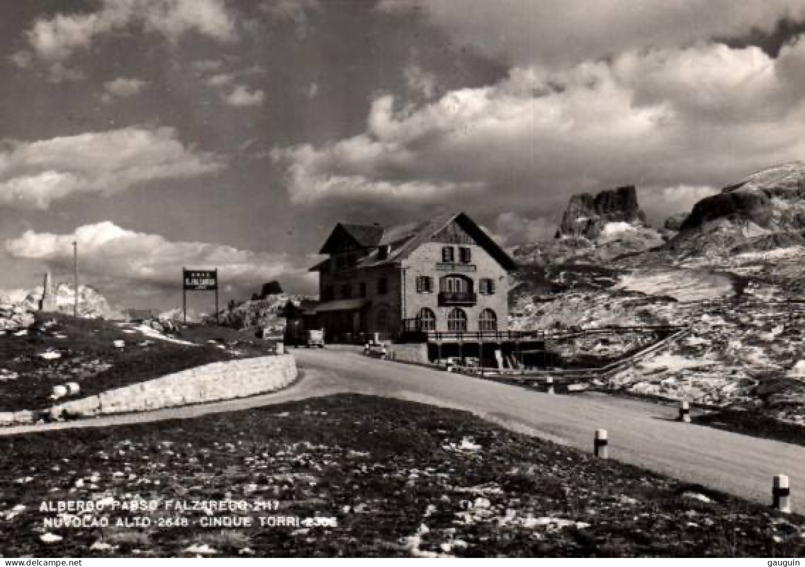 CPSM - CORTINA D'AMPEZZO - ALBERGO "PASSO FALZAREGO" ... - Autres & Non Classés