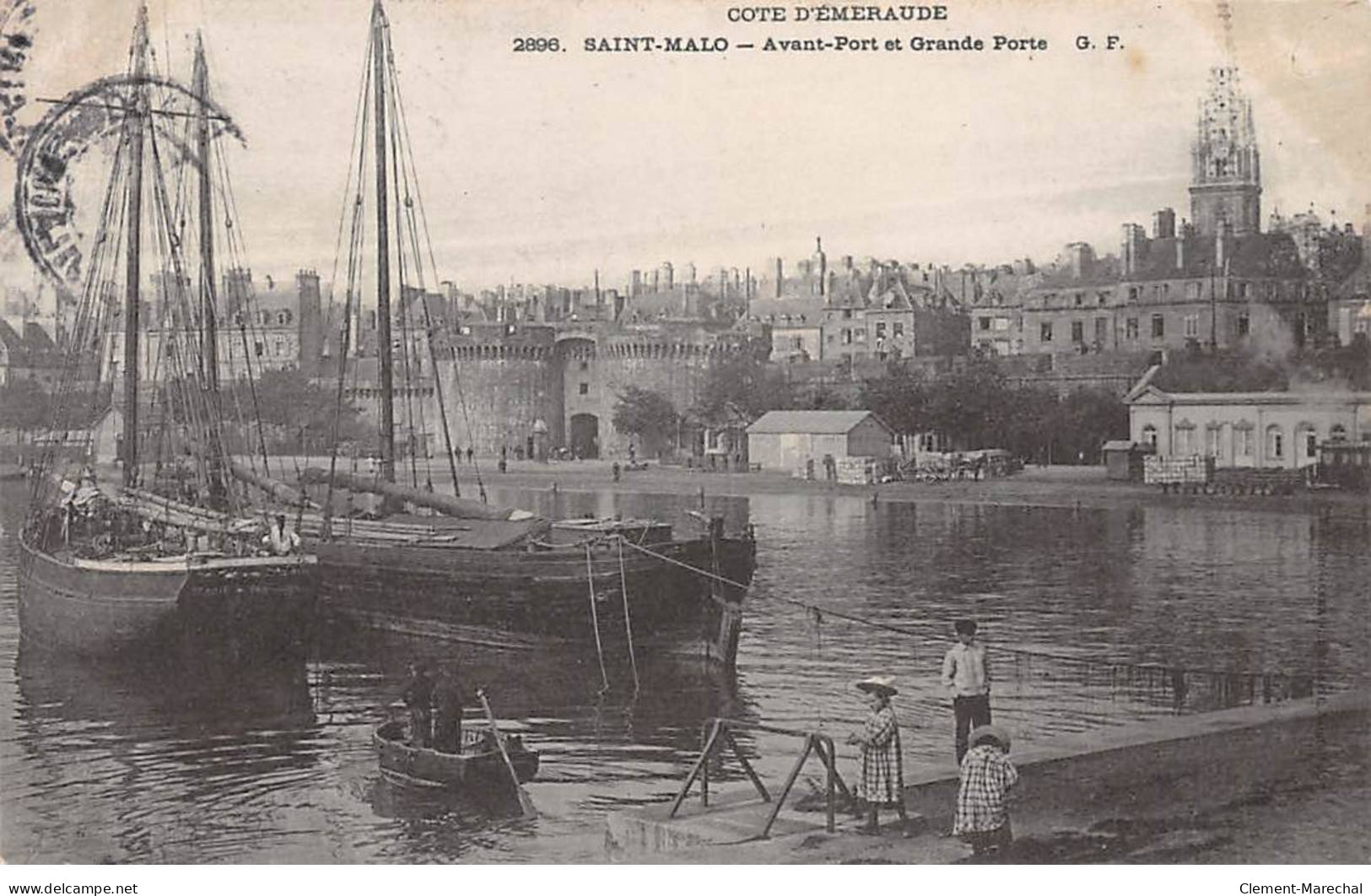 SAINT MALO - Avant Port Et Grande Porte - Très Bon état - Saint Malo