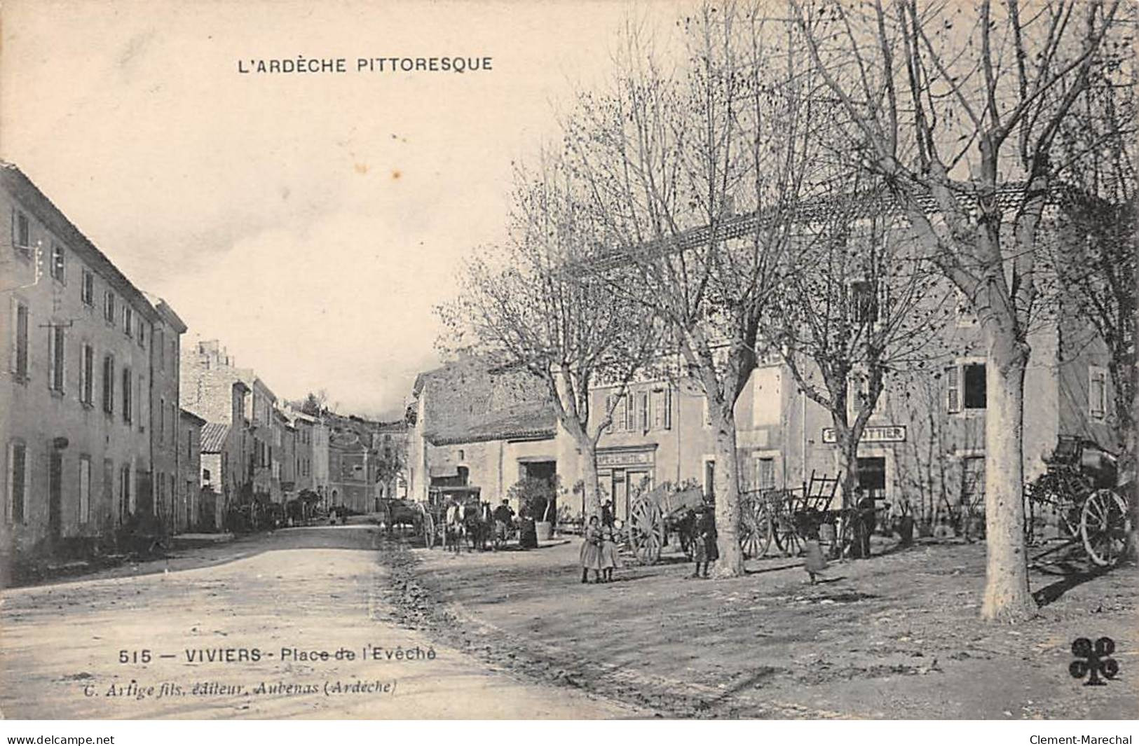 VIVIERS - Place De L'Evéché - Très Bon état - Viviers