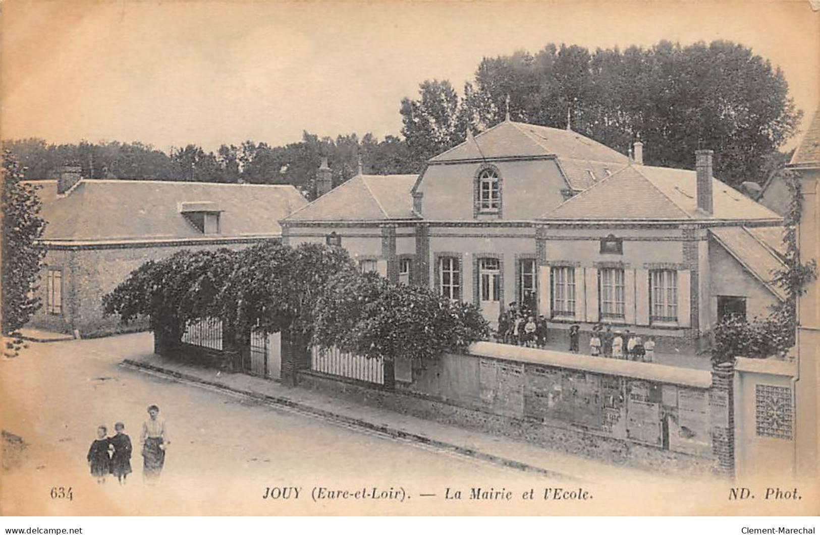 JOUY - La Mairie Et L'Ecole - Très Bon état - Jouy