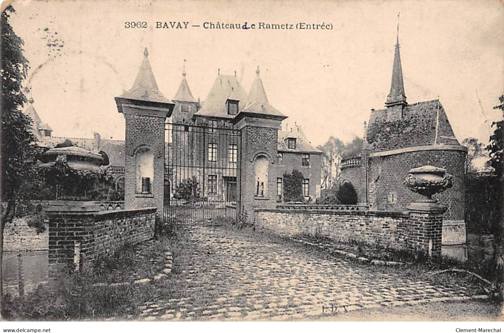 BAVAY - Château De Rametz - état - Bavay