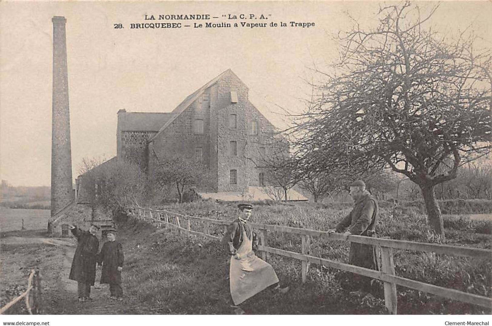 BRICQUEBEC - Le Moulin à Vapeur De La Trappe - Très Bon état - Bricquebec