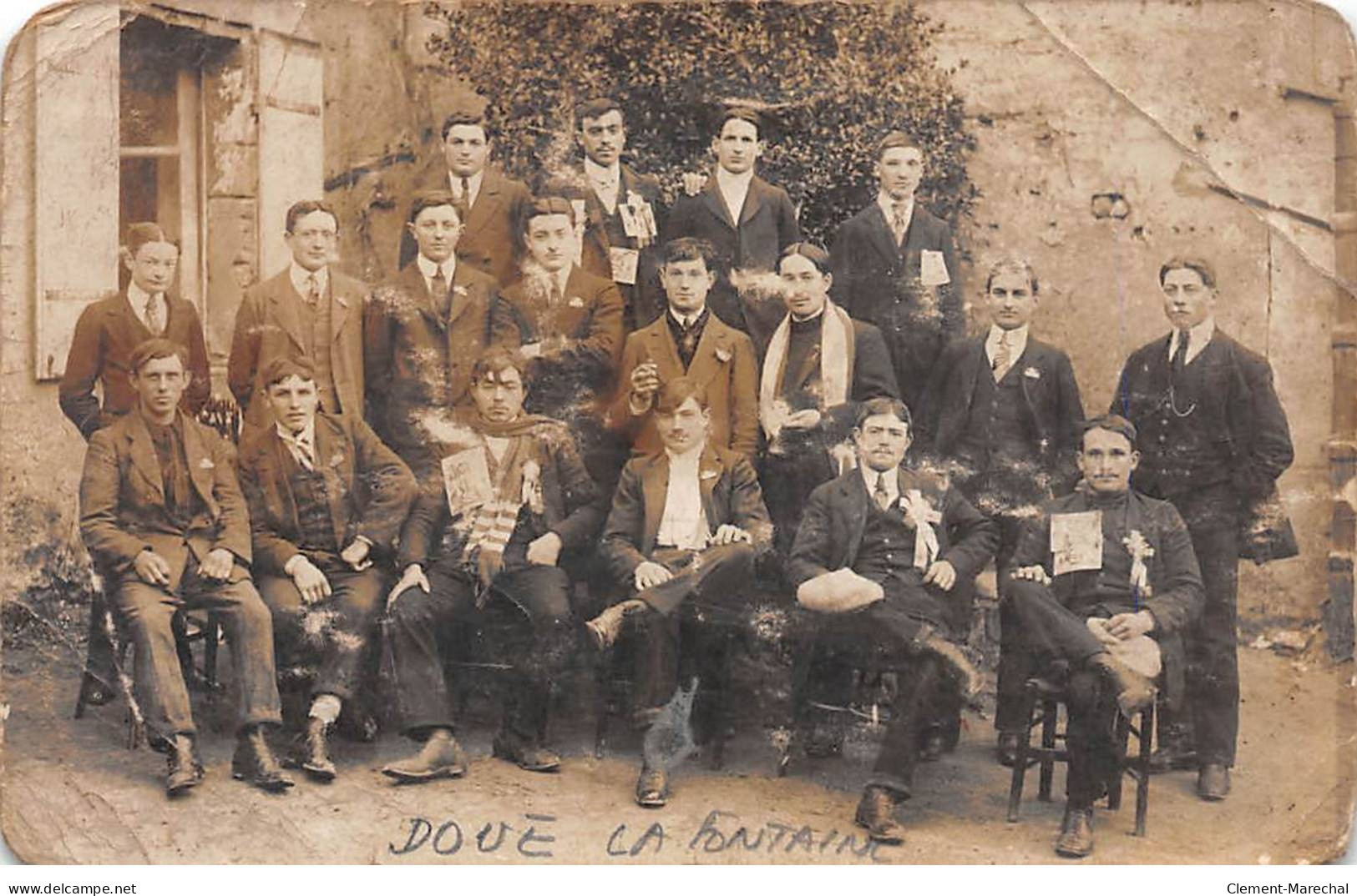 DOUE LA FONTAINE - Carte Photo - Classe 1916 - Soldats - état - Doue La Fontaine