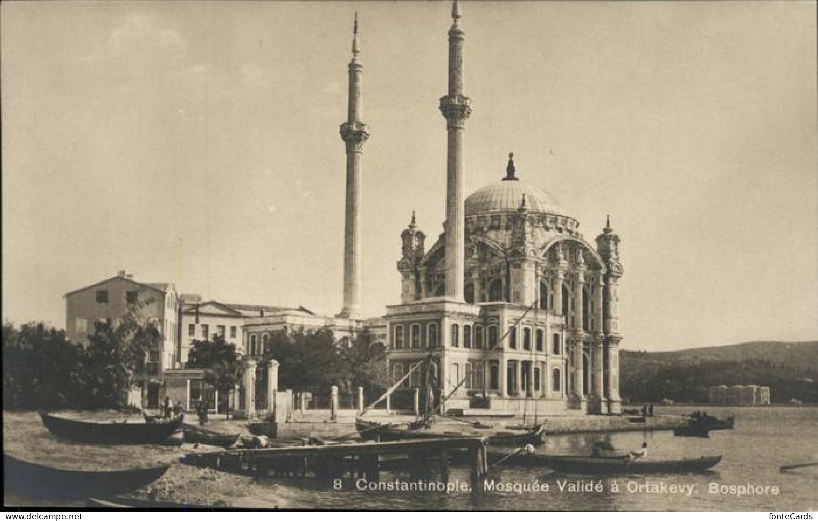 11248364 Constantinopel Istanbul Bosphore Mosquee Valide Ortakevy  - Turquie