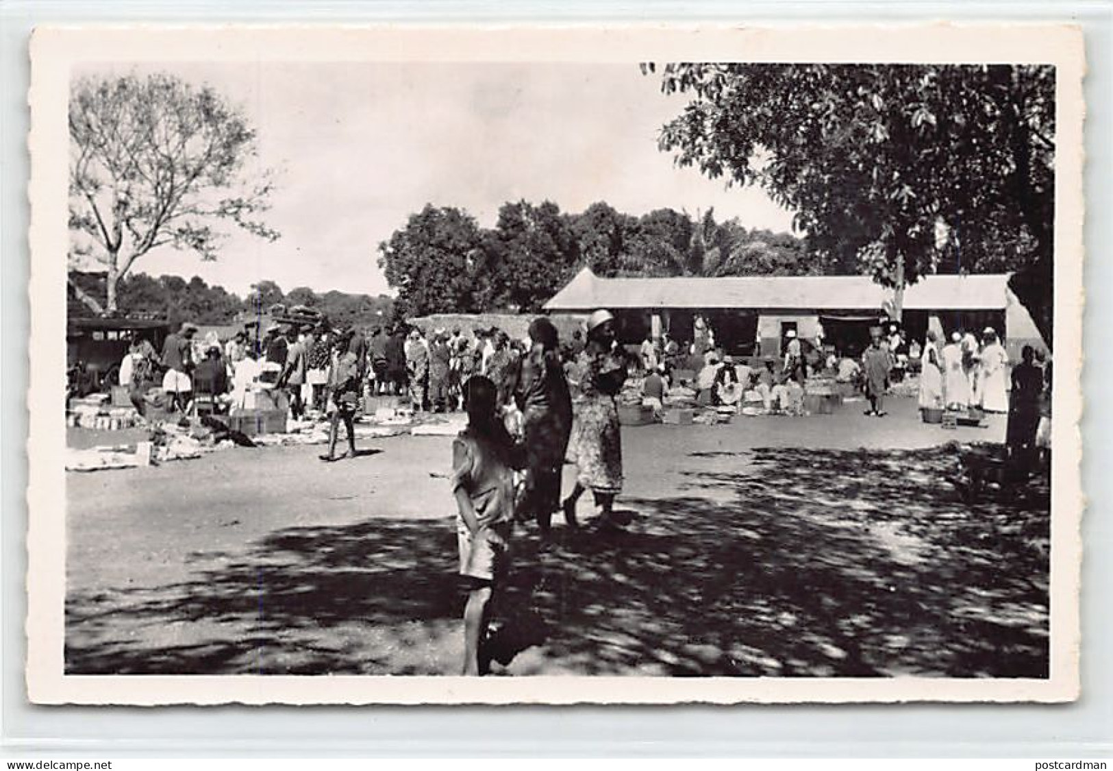 Cameroun - FOUMBAN - Vue Générale Du Marché - Ed. R. Pauleau 366 - Cameroun