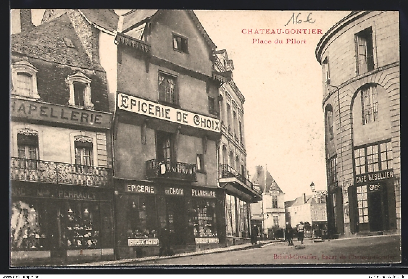 CPA Chateau-Gontier, Place Du Pilori  - Chateau Gontier