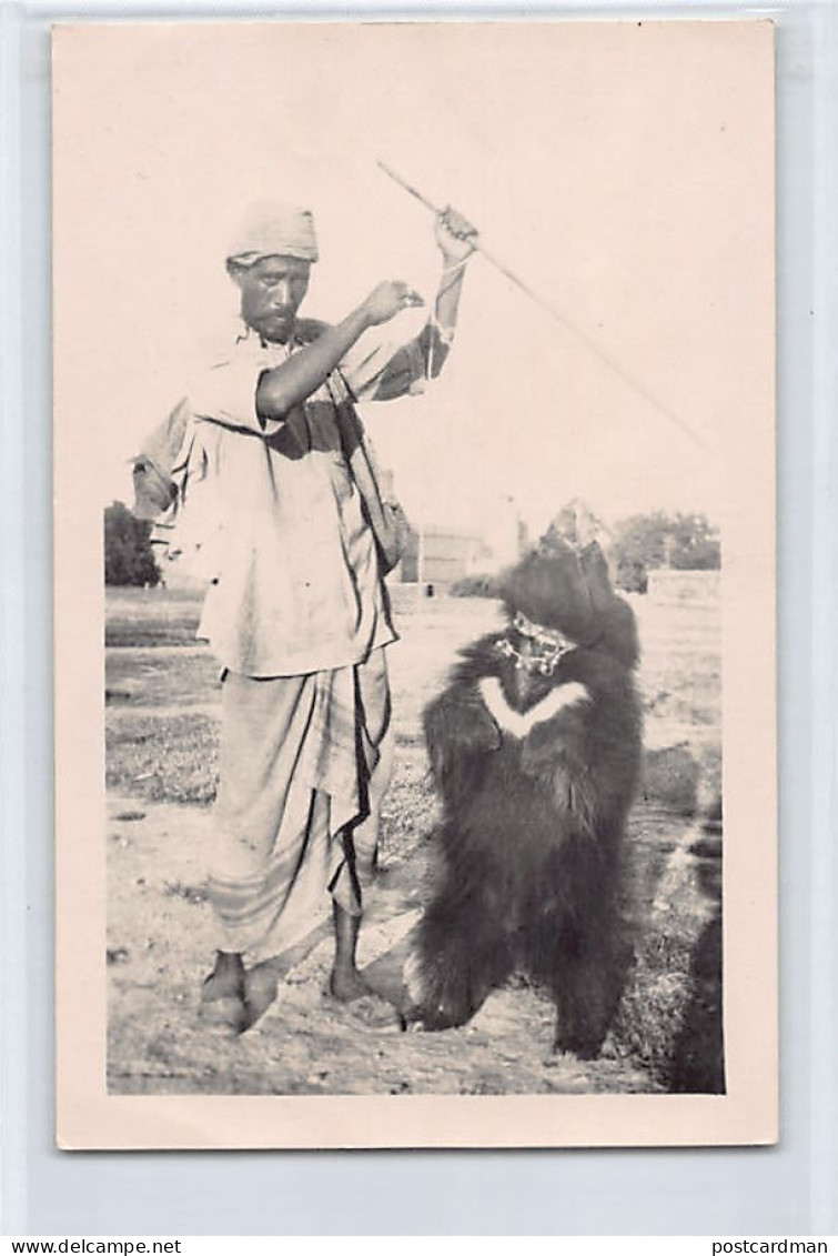 India - Bear Leader - Dancing Bear - REAL PHOTO - Publ. Unknown  - Inde