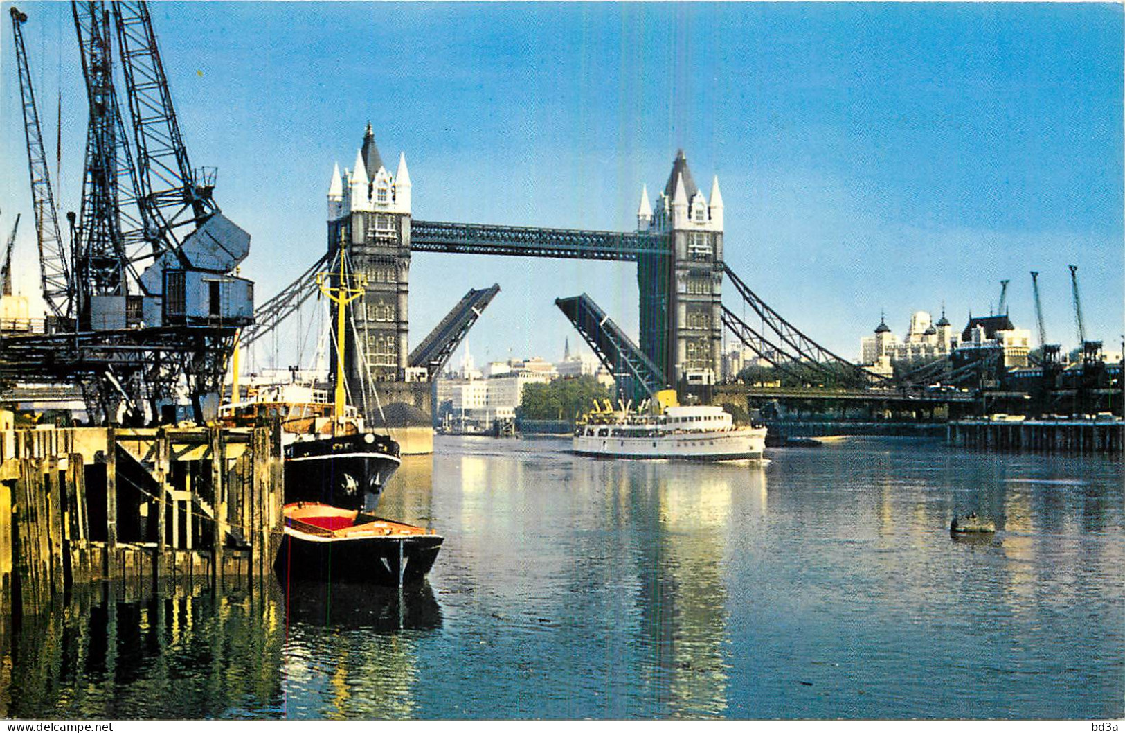 TOWER BRIDGE LONDON  - Tower Of London