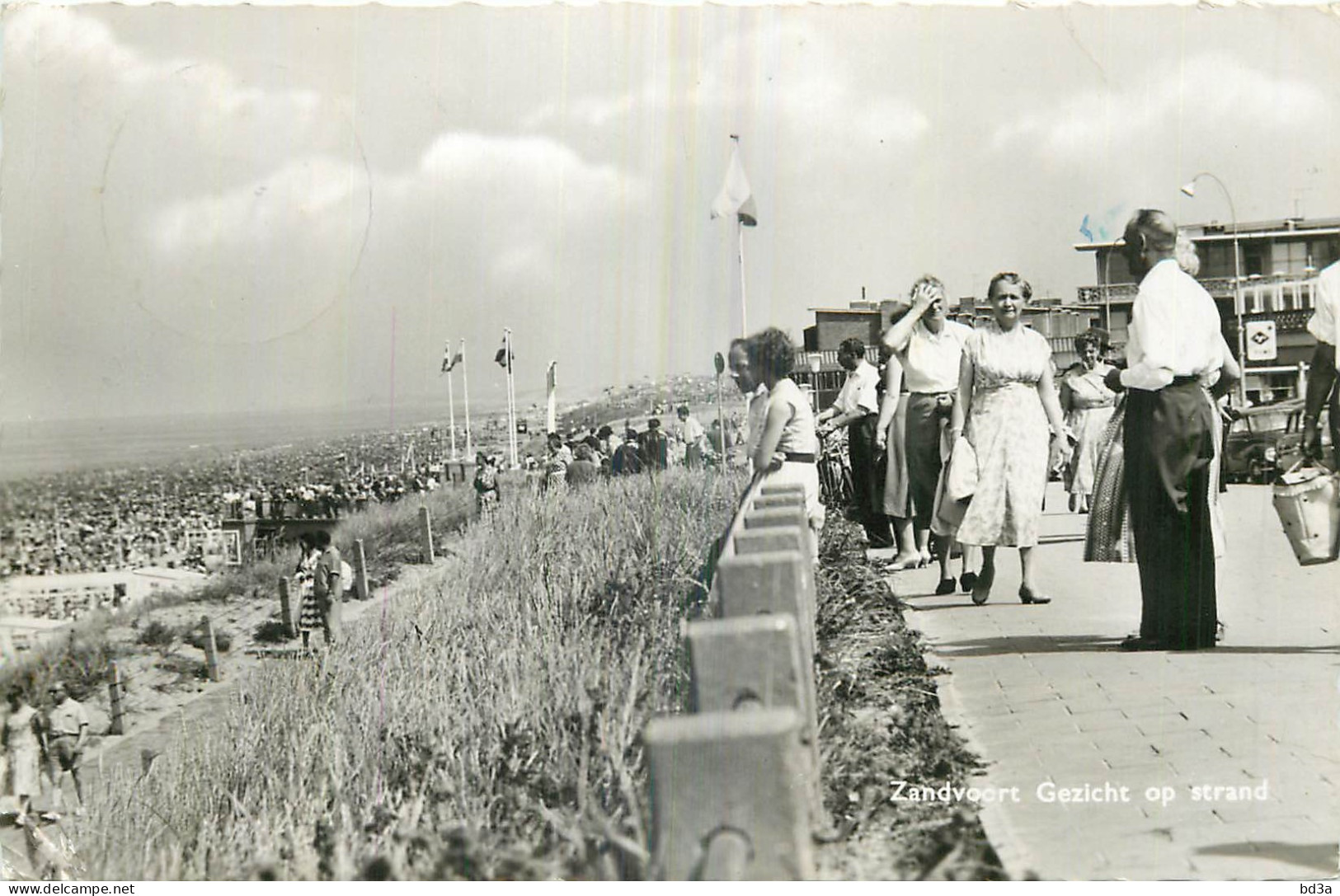 ZANDVOORT GEZICHT OP STRAND NEDERLAND - Zandvoort