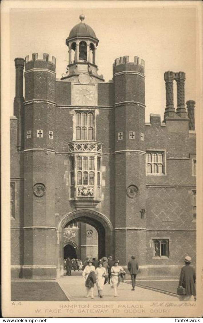 11231821 Hampton Court Palace Clock Court Hampton - Herefordshire