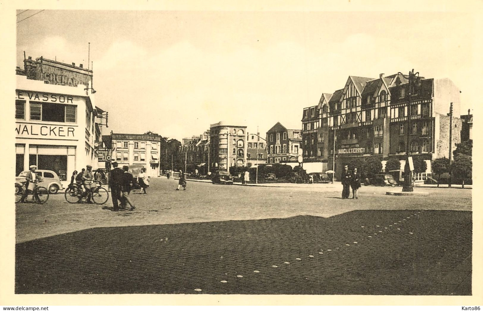 St Brieuc * Place Duguesclin * Garage Automobiles LEVASSOR WALCKER * Hôtel D'angleterre - Saint-Brieuc