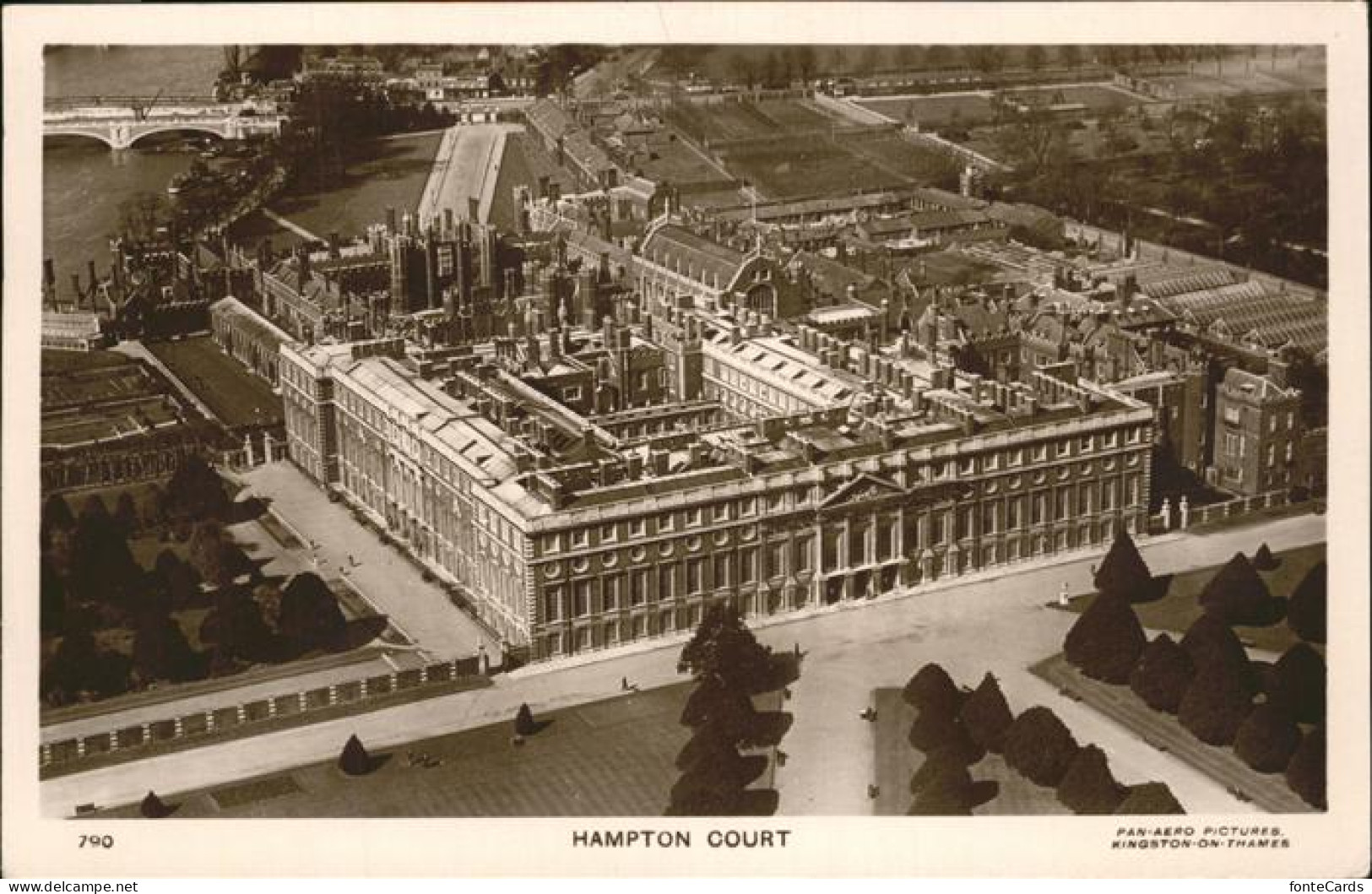 11231698 Hampton Court Fliegeraufnahme  Hampton - Herefordshire