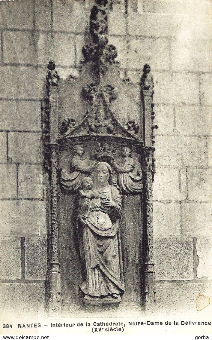 *CPA - 44 - NANTES - Intérieur De La Cathédrale, Notre-Dame De La Délivrance - Nantes