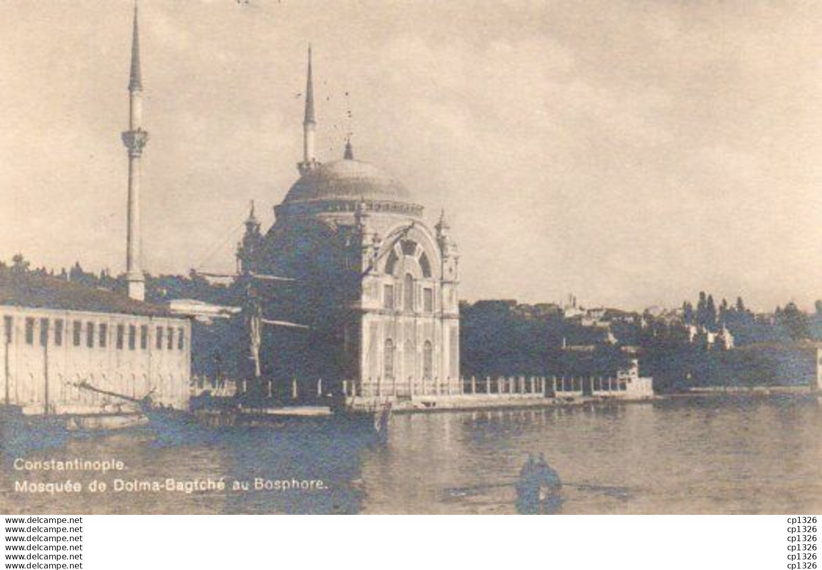 2V5Hy    Turquie Constantinople Mosquée De Dolma Bagtché Au Bosphore - Turquie