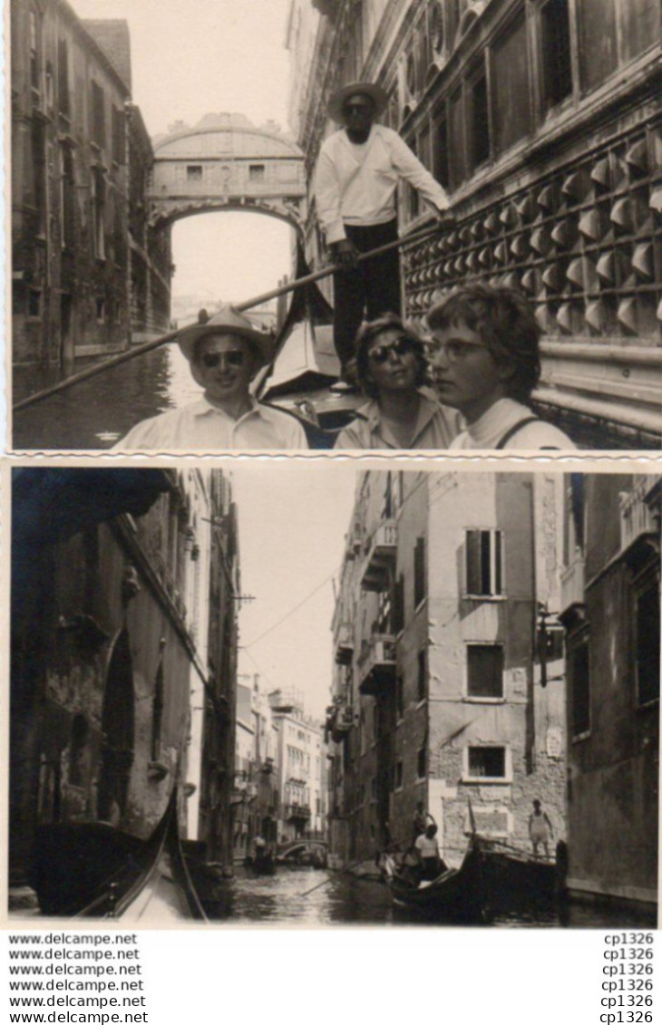 2V9Sme  Lot De 2 Grandes Photos (17.5cm X 12.5cm) Italie Venise En Gondole Dans Les Rues - Venezia (Venice)
