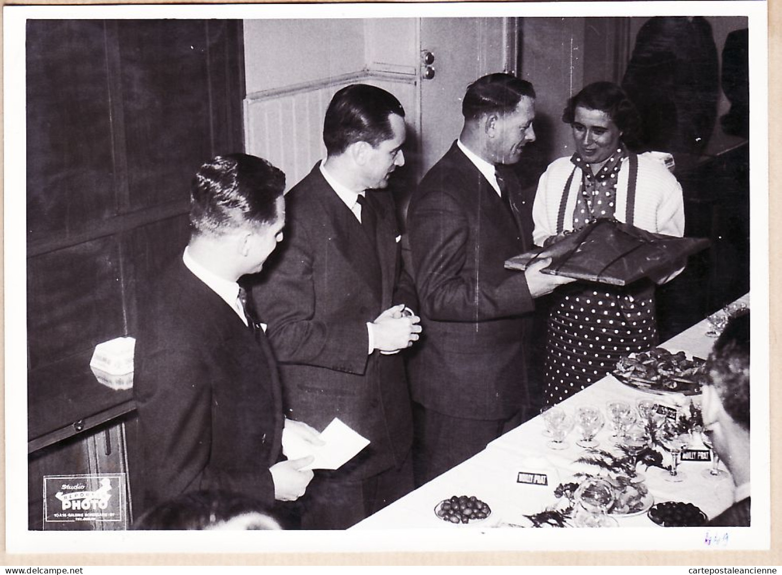 28399 / BORDEAUX 6 Février 1954 Maire CHABAN DELMAS Remise LEGION HONNEUR Robert BUISSON (4) Photo 18X13 - Célébrités