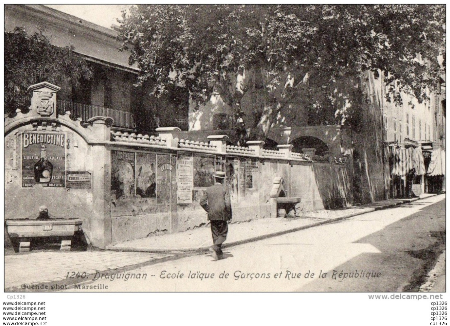 65Bcl   83 Draguignan école Des Garçons Rue De La Republique En TTBE - Draguignan