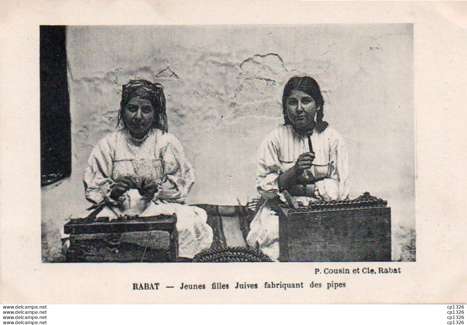 4V1FP   Maroc Rabat Jeunes Filles Juives Jude Judaïsme Fabriquant Des Pipes En TBE - Rabat