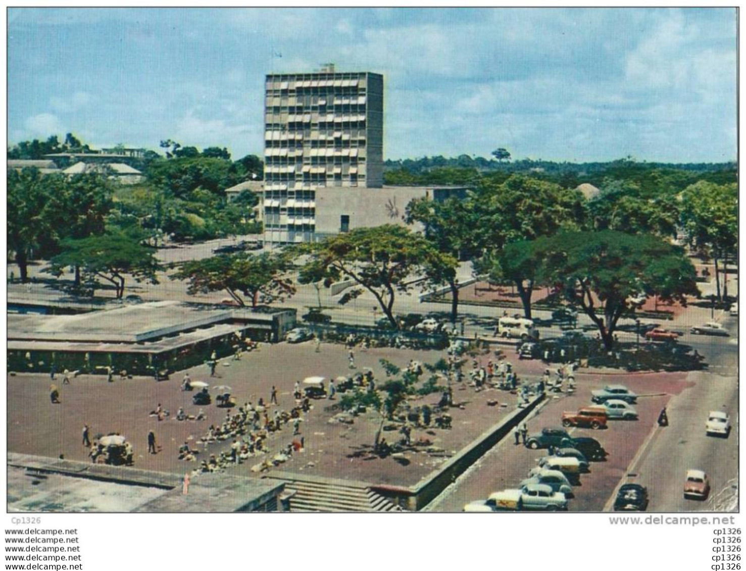 26Mo  Cote D'Ivoire Abidjan Le Marché (vue Pas Courante) - Côte-d'Ivoire