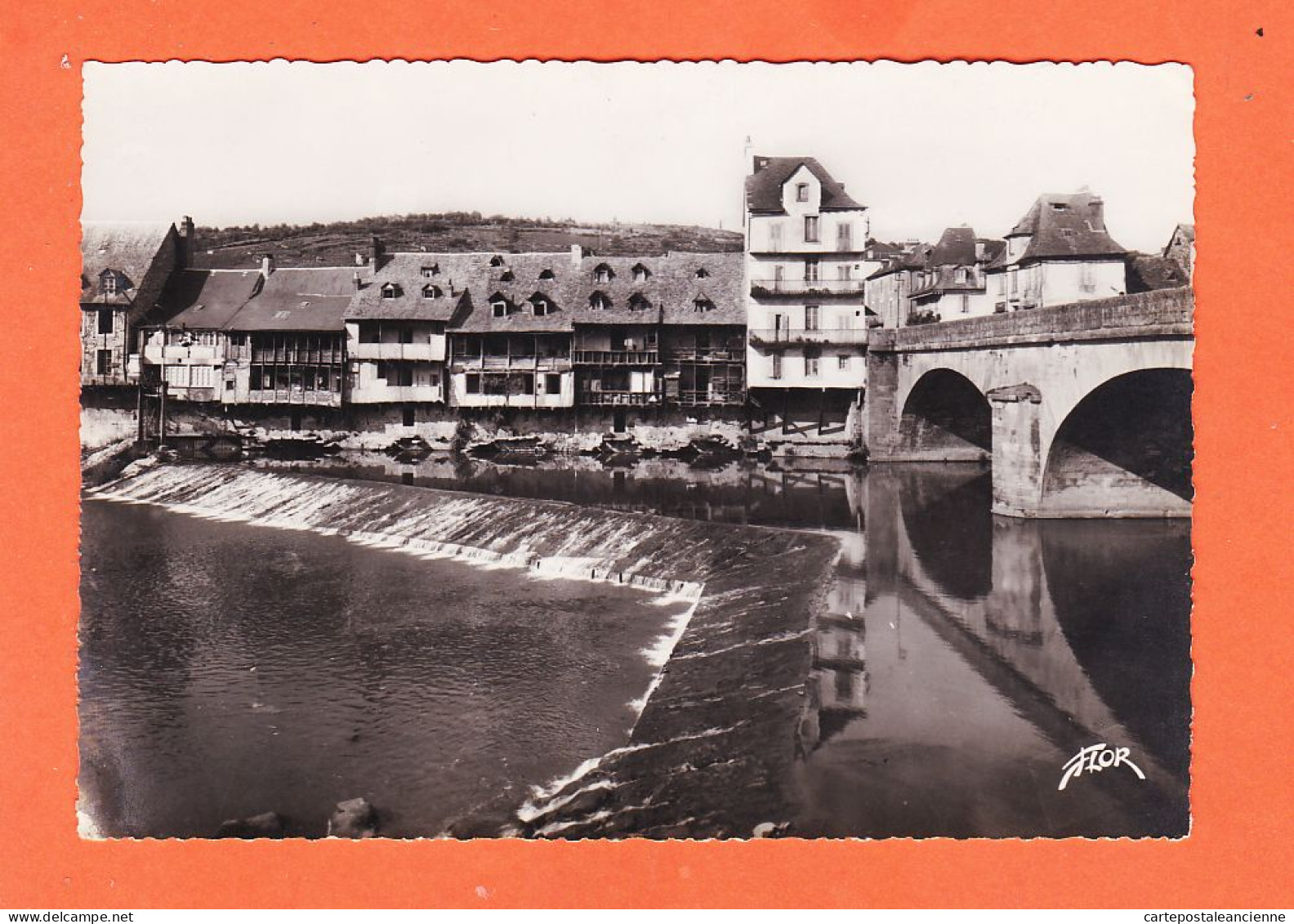 35882 / Rare-Photo-Bromure Marceau CARRIERE 3668-A ESPALION 12-Aveyron Anciennes Tanneries Bord LOT Chaussée 1950s - Espalion