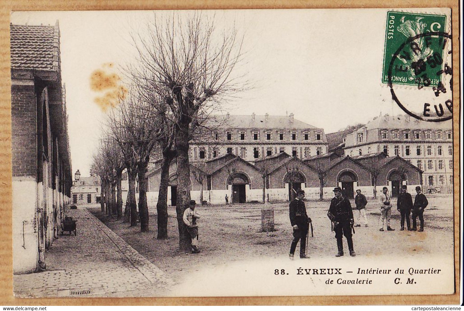 35939 / EVREUX Eure Intérieur Du Quartier De Cavalerie 1910s à Edouard GIRAUD 12 Rue Du Texel Paris XIV- MALCUIT 88 - Evreux