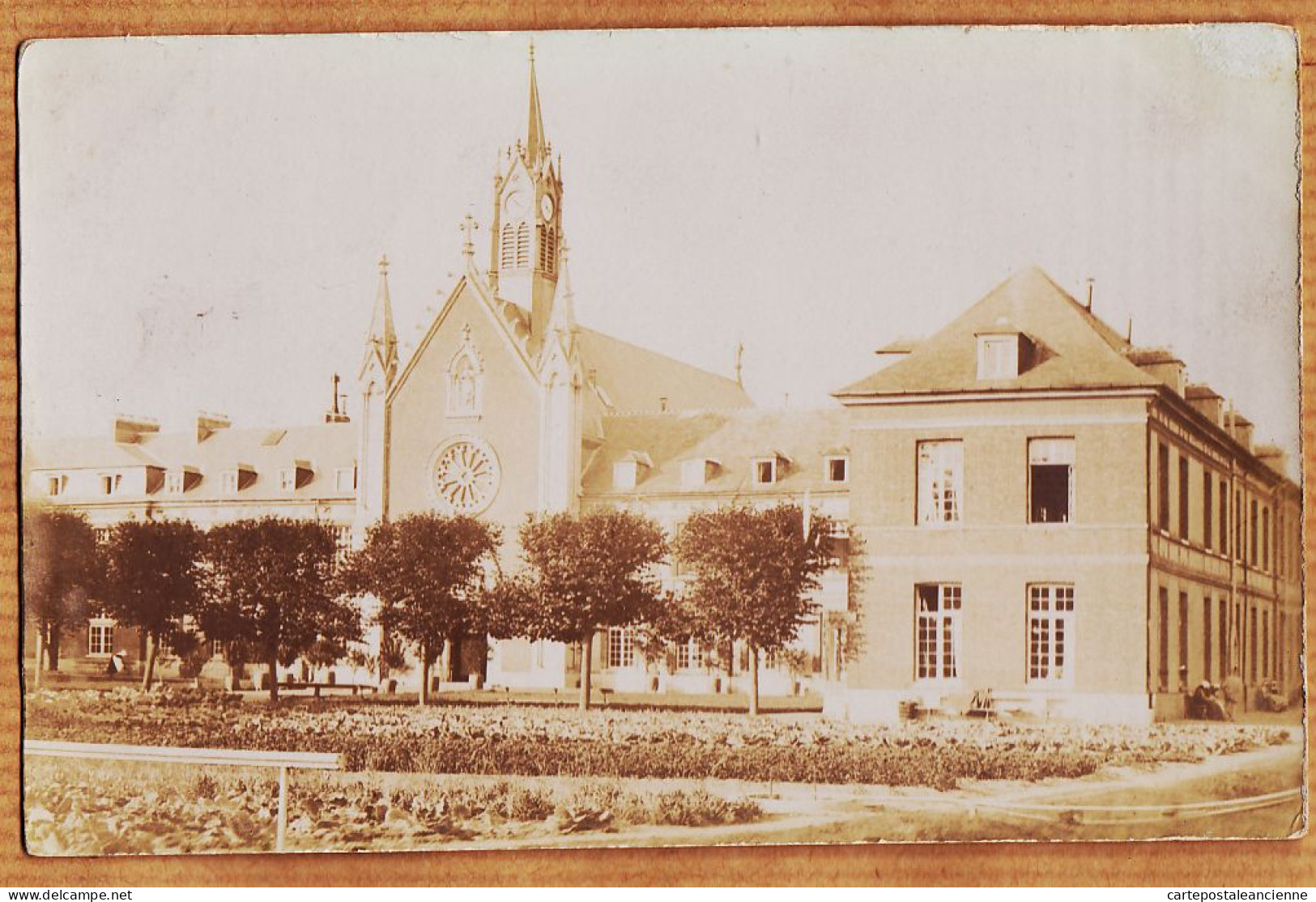 35958 / Rare Carte-Photo LOUVIERS 27-Eure HOSPICE Et Sa Chapelle Façade Entrée 1910s  - Louviers