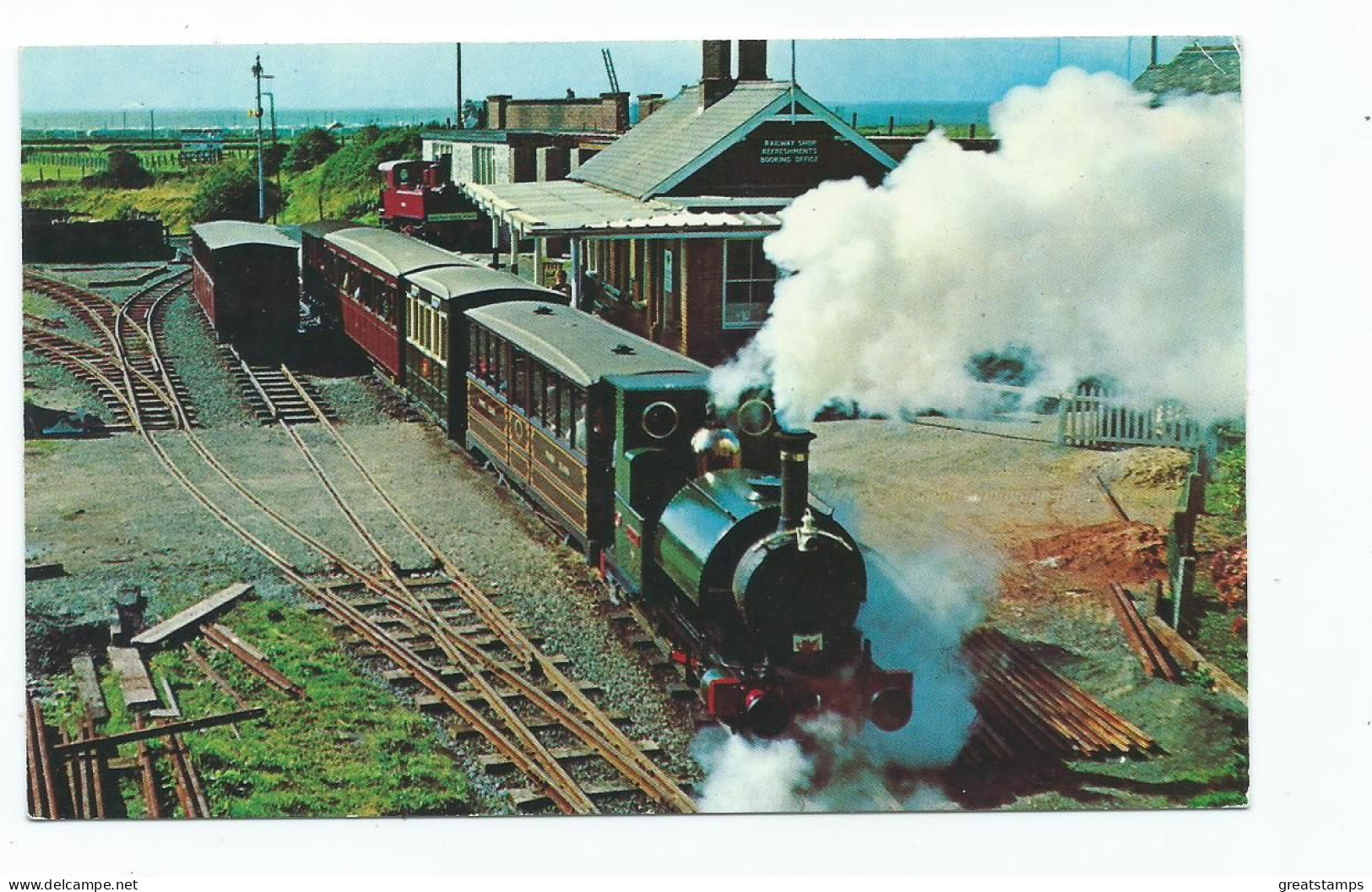 Postcard Wales  Railway Towyn Whaff Station Tal-y-llyn Railway Unused . Steam Engine - Gares - Avec Trains