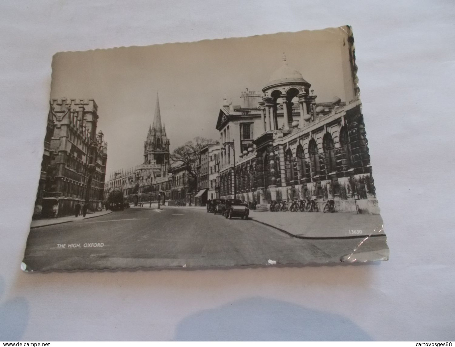 THE HIGH OXFORD ( ENGLAND ANGLETERRE ) BELLE VUE  ANIMEES  VIEILLES AUTOS VELOS 1964 TIMBRE QUEEN - Oxford