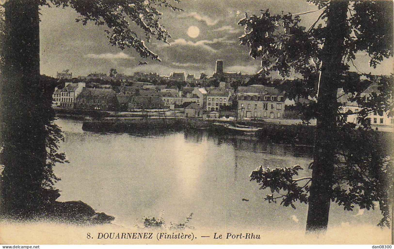 29 DOUARNENEZ LE PORT RHU - Douarnenez