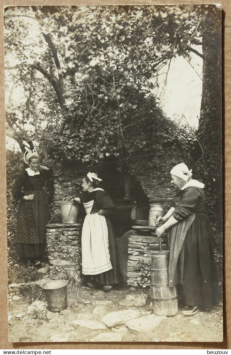 Photo-Carte CHATEAUNEF DU FAOU Vieux Puits Et Baratte - Animée - Châteauneuf-du-Faou