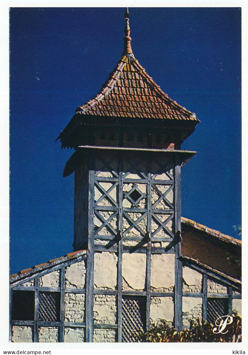 CPSM / CPM 10.5 X 15 Prestige Reflets De La GASCOGNE Un Pigeonnier Surplombant Une Vieille Maison à Colombages - Aquitaine