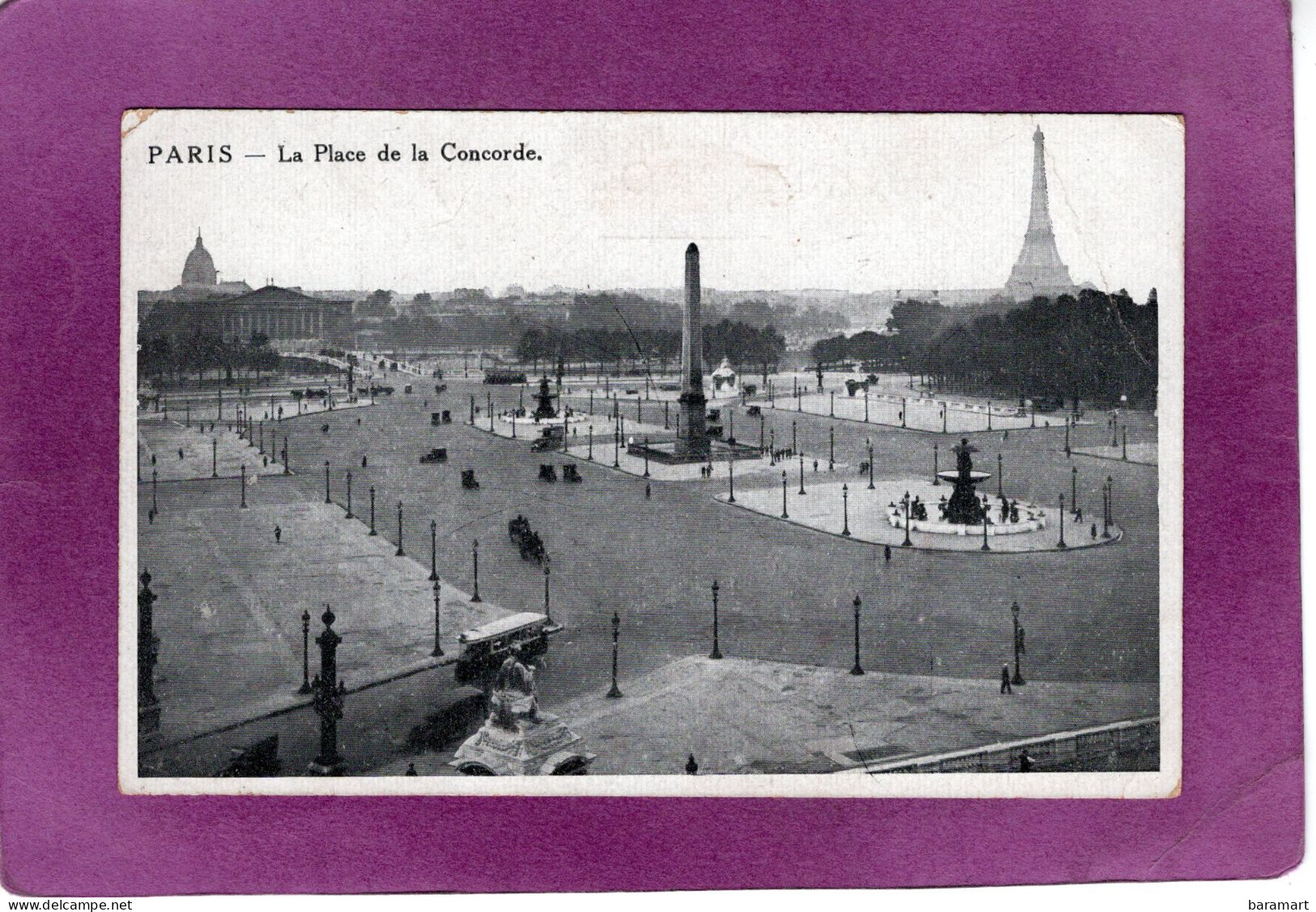 75  PARIS La Place De La Concorde  à Droite La Tour Eiffel - Squares