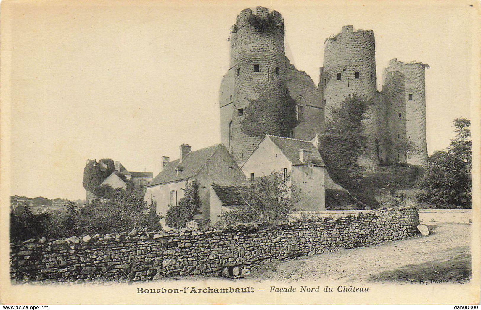 03 BOURBON L'ARCHAMBAULT FACADE NORD DU CHATEAU - Bourbon L'Archambault