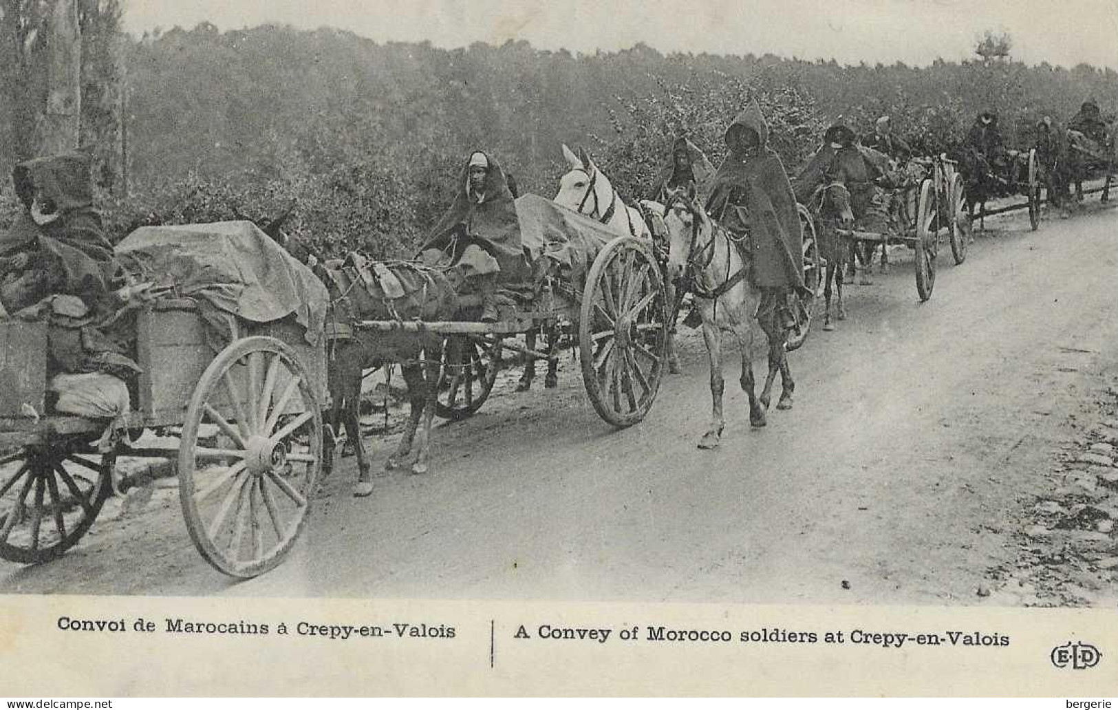 C/286             Miltaria  - Guerre De 1914/1915   -     60   Crepy En Valois     -    Convoi De Spahis Marocains - Guerre 1914-18