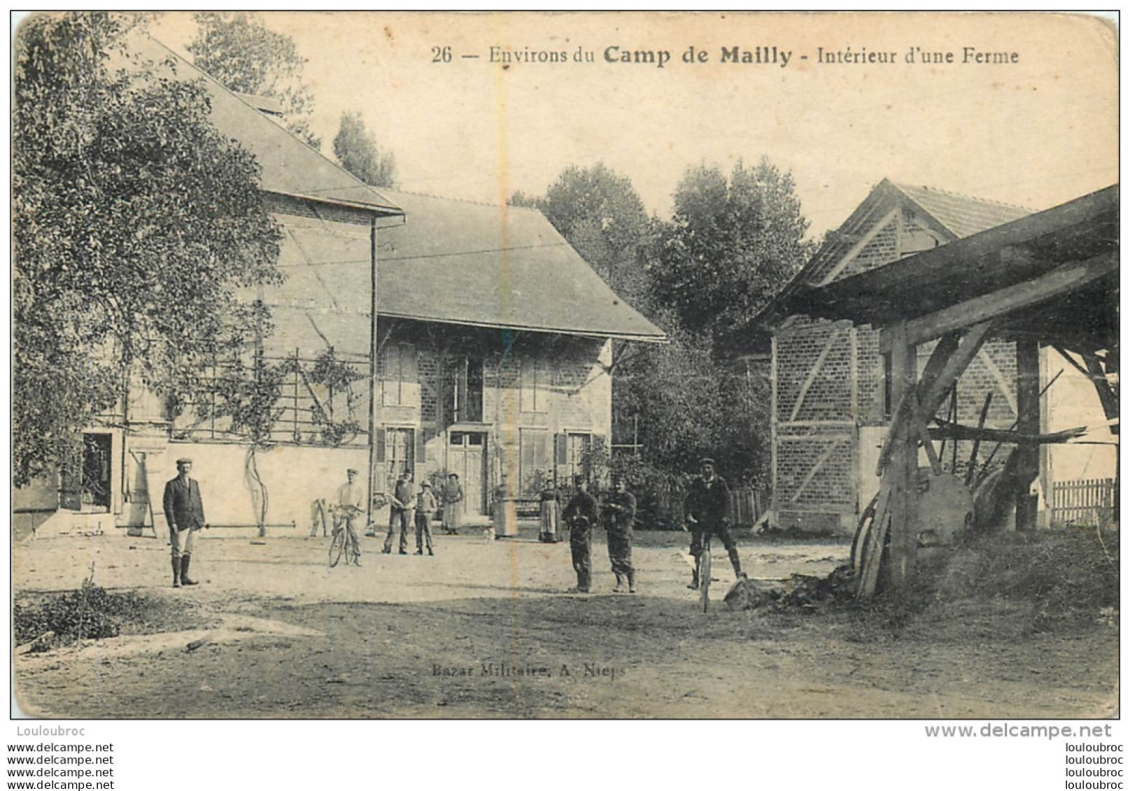 ENVIRONS DU CAMP DE MAILLY INTERIEUR D'UNE FERME - Mailly-le-Camp