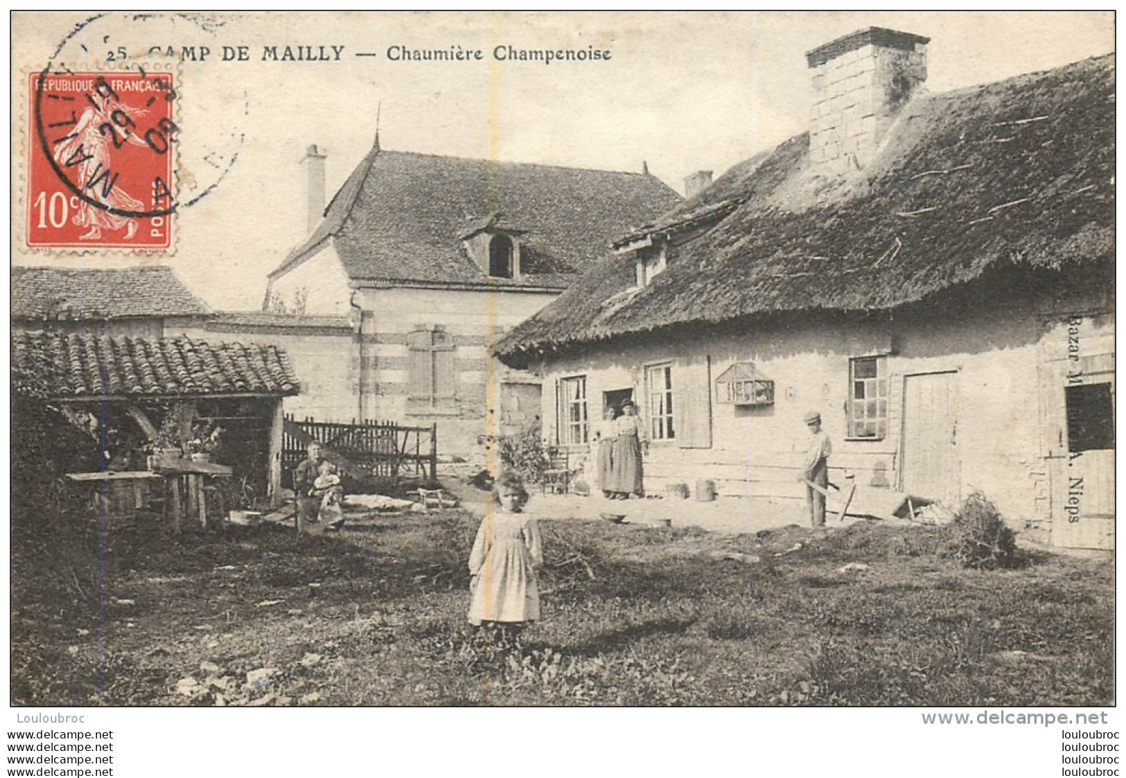 CAMP DE MAILLY CHAUMIERE CHAMPENOISE - Mailly-le-Camp